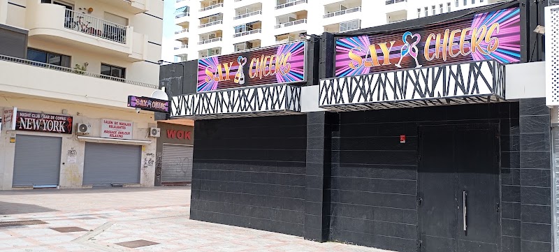 Say Cheers in Fuengirola