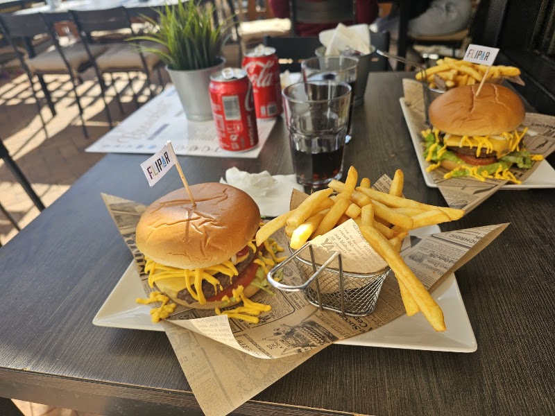 FLIPAR Beach Food House in Fuengirola